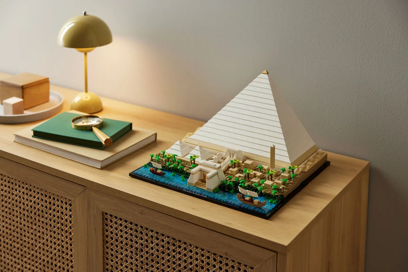 LEGO La grande pyramide de Gizeh (21058) entièrement monté