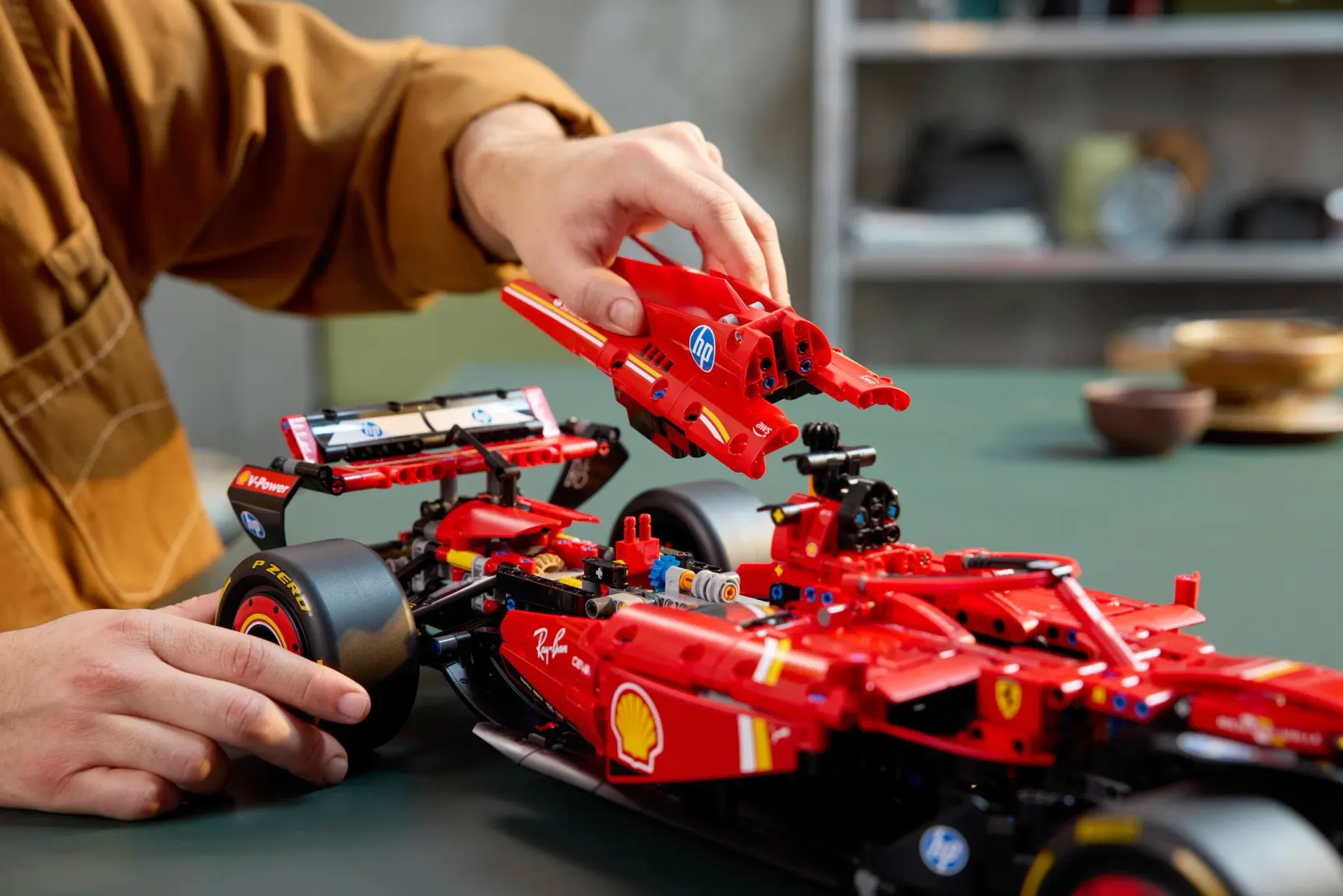 LEGO Ferrari SF-24 F1 Car, detail view 5