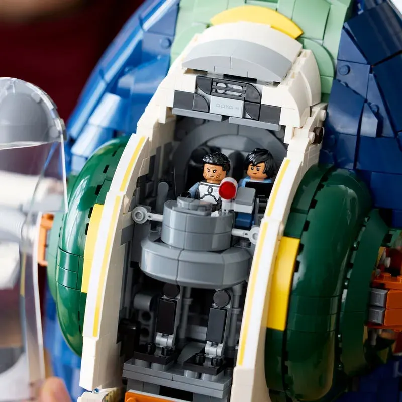 LEGO Le vaisseau de classe Firespray de Jango Fett, vue de détail 1