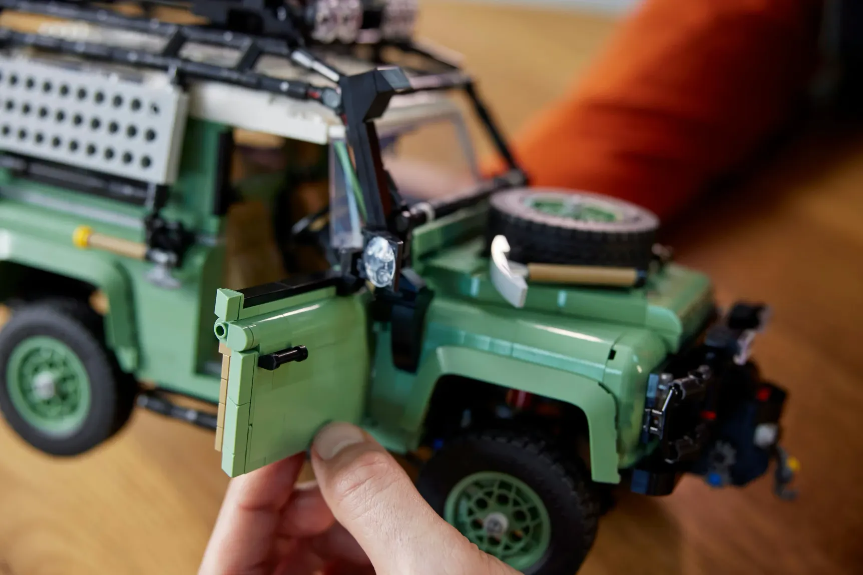 LEGO Land Rover Classic Defender 90, dettaglio 2