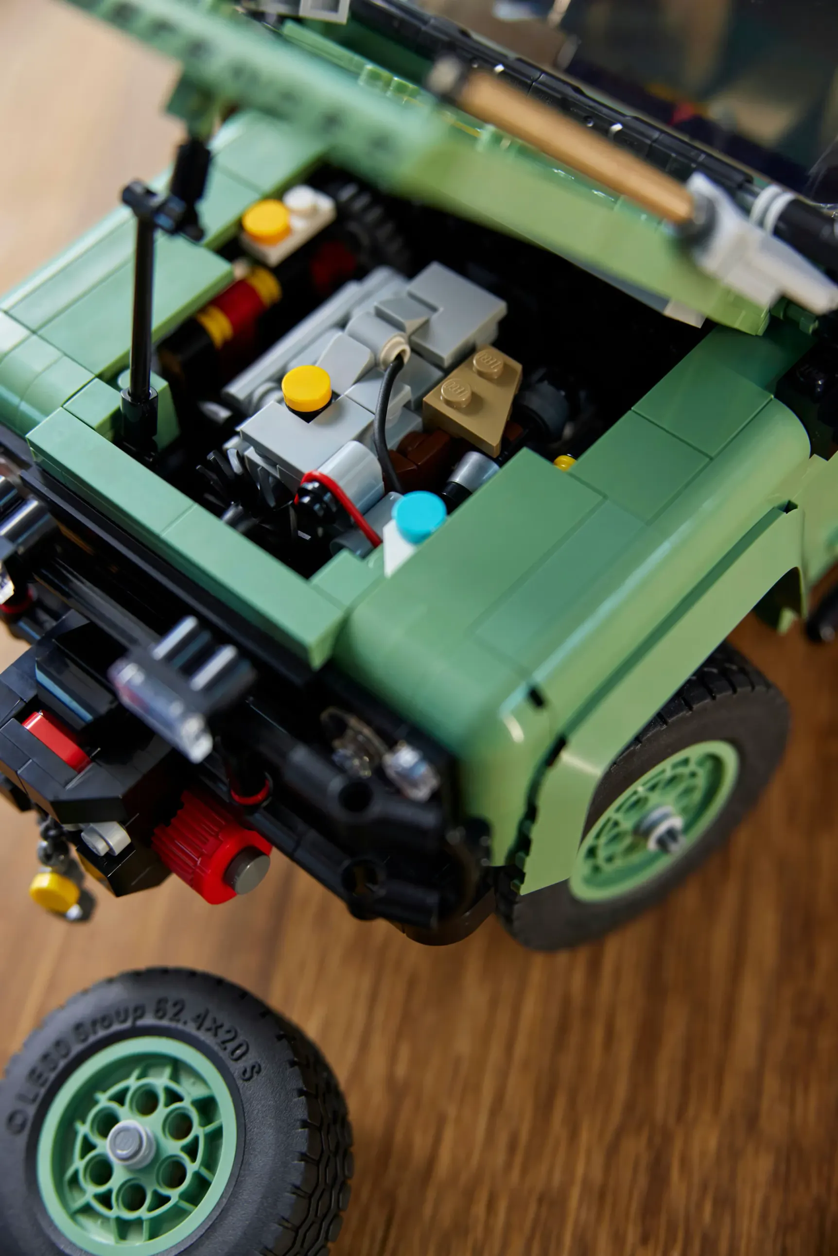 LEGO Land Rover Classic Defender 90, dettaglio 5
