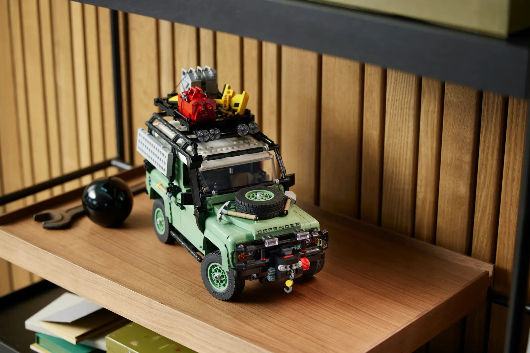 LEGO Land Rover Classic Defender 90, dettaglio 6