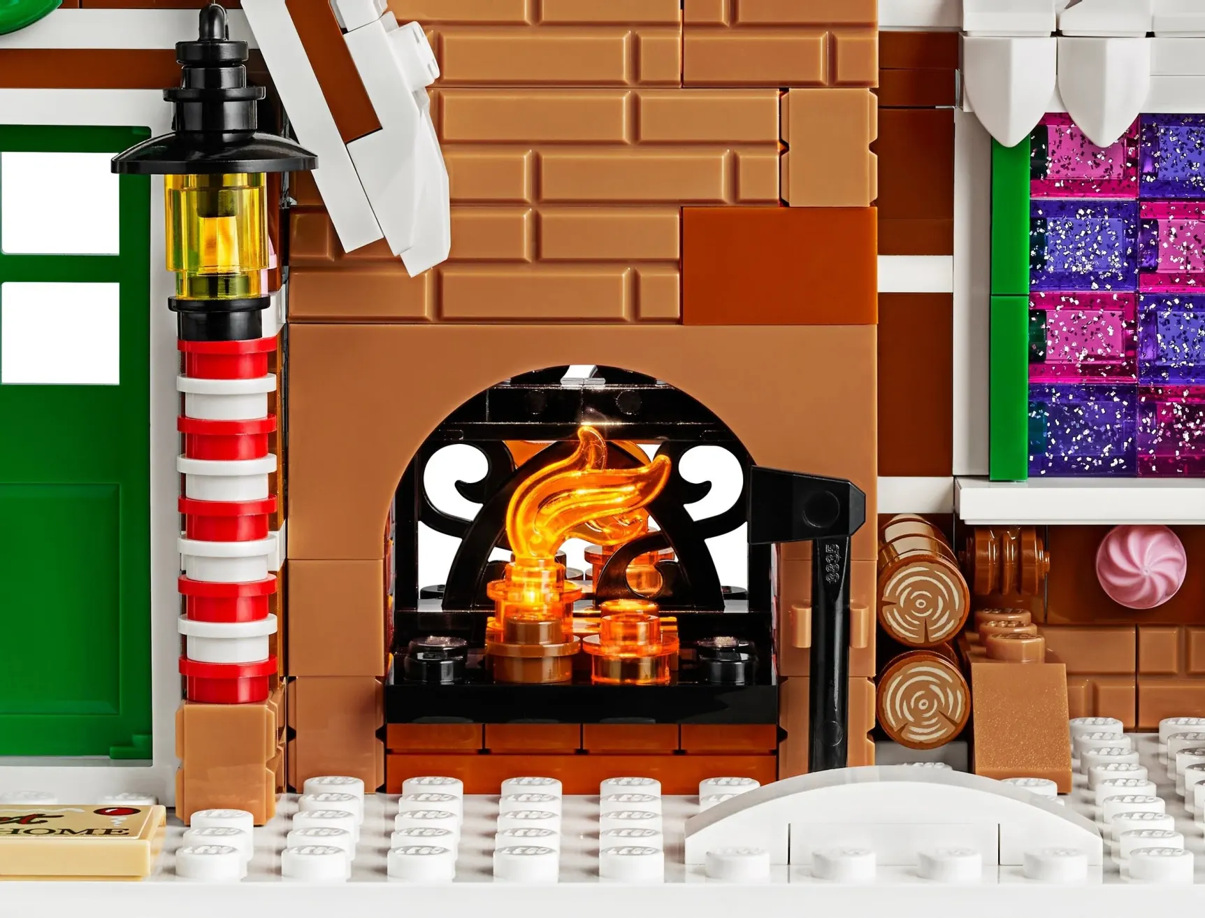 LEGO Gingerbread House, detail view 3