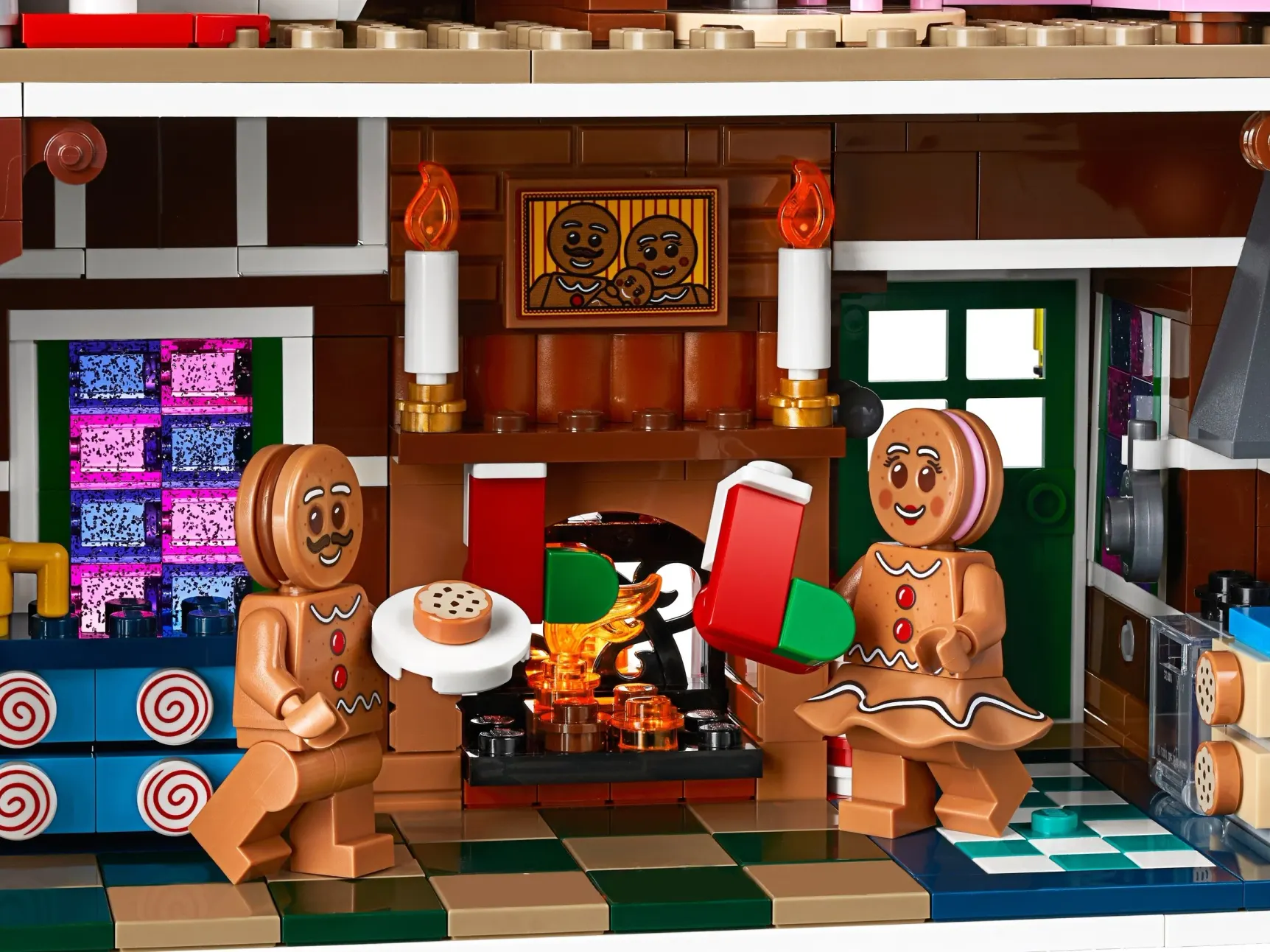 LEGO Gingerbread House, detail view 4