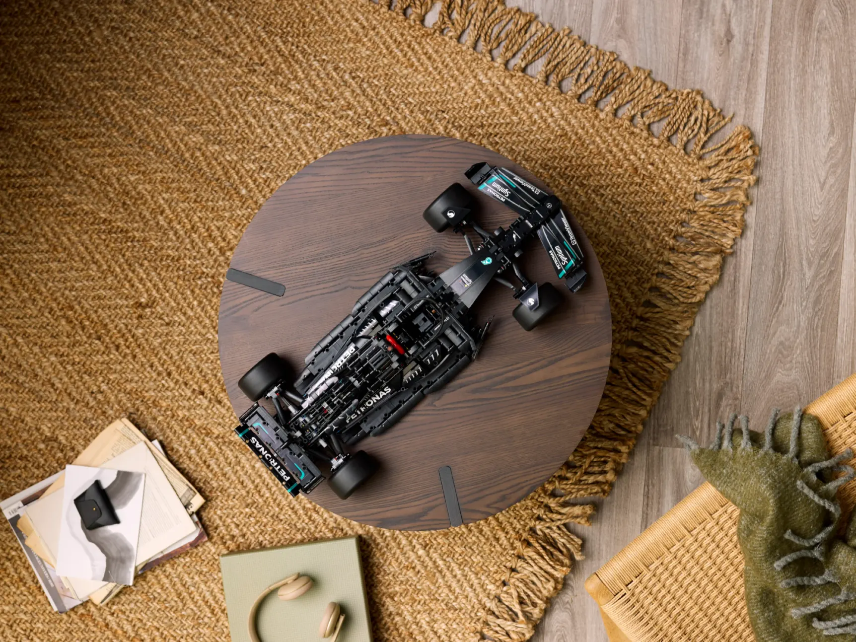 LEGO Mercedes-AMG F1 W14 E Performance, Detailansicht 6