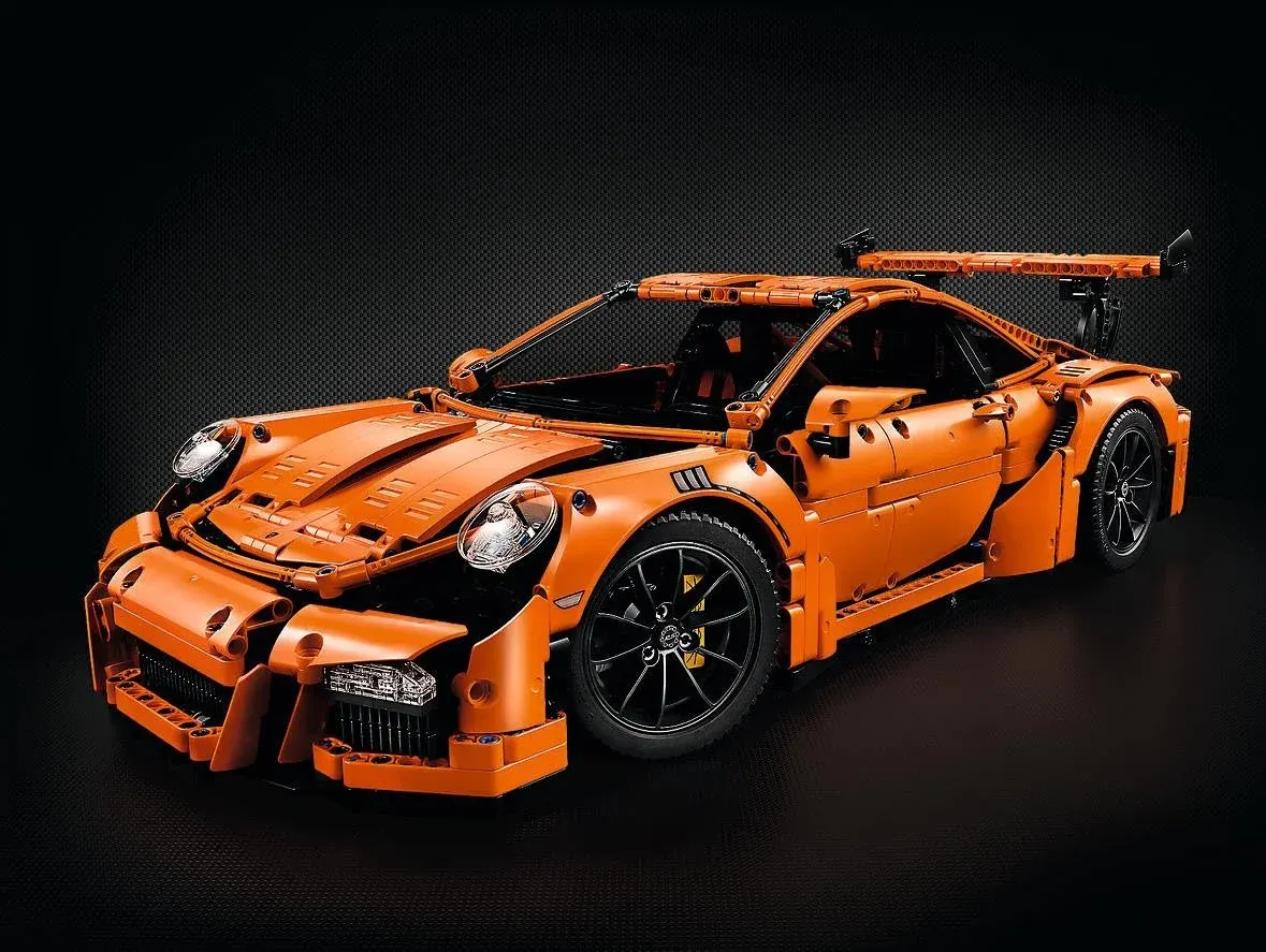 LEGO Porsche 911 GT3 RS (42056) fertig aufgebaut