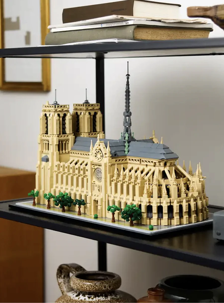 Notre-Dame de Paris – Lego Icons