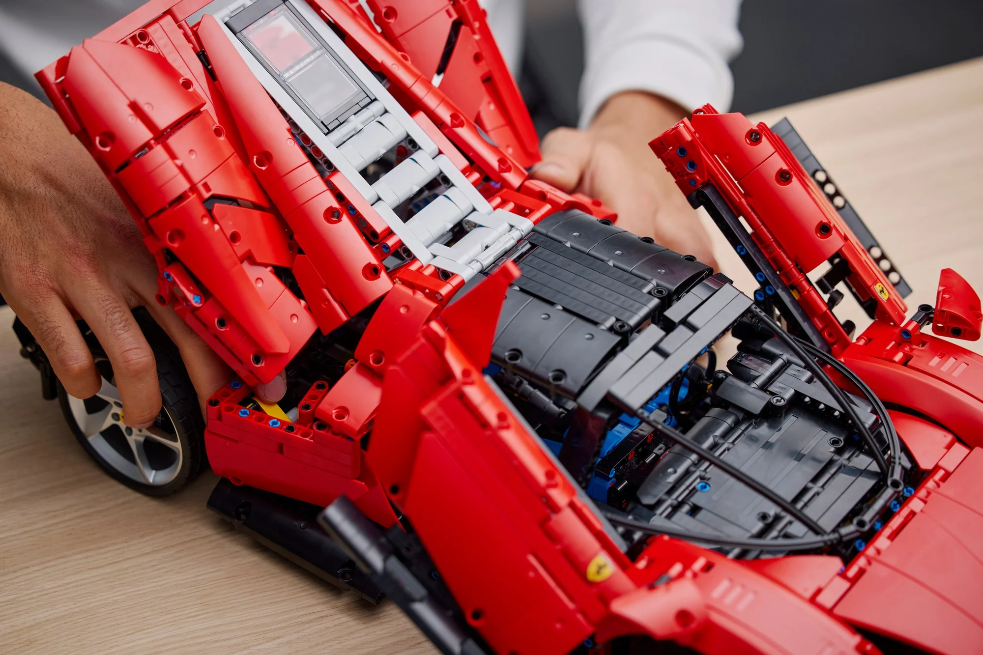 LEGO Technic Ferrari Daytona SP3 – Detailansicht 3