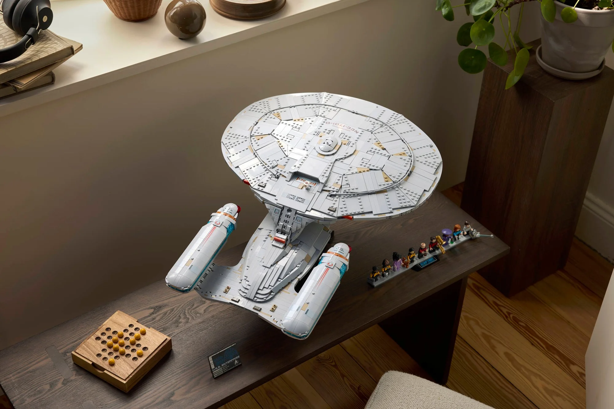 LEGO Star Trek: U.S.S. Enterprise NCC-1701-D™ (10356) fertig aufgebaut